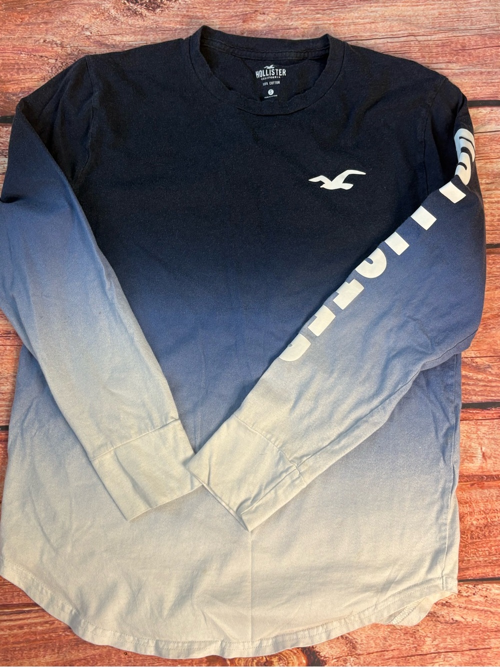 Hollister Men's Ombre Long Sleeve Crew - Navy to Light Gray